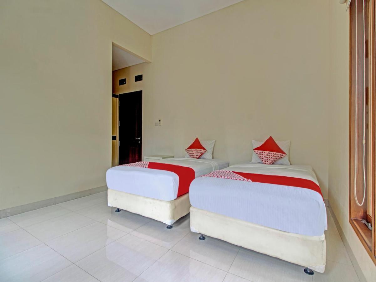 Oyo 89997 Hotel Bumi Kedaton Waterpark Bandar Lampung Exterior photo